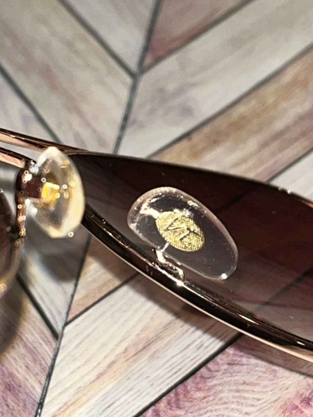Veda Tinda vision Aviator Sunglasses with gold frame Brown Gradient Lenses
